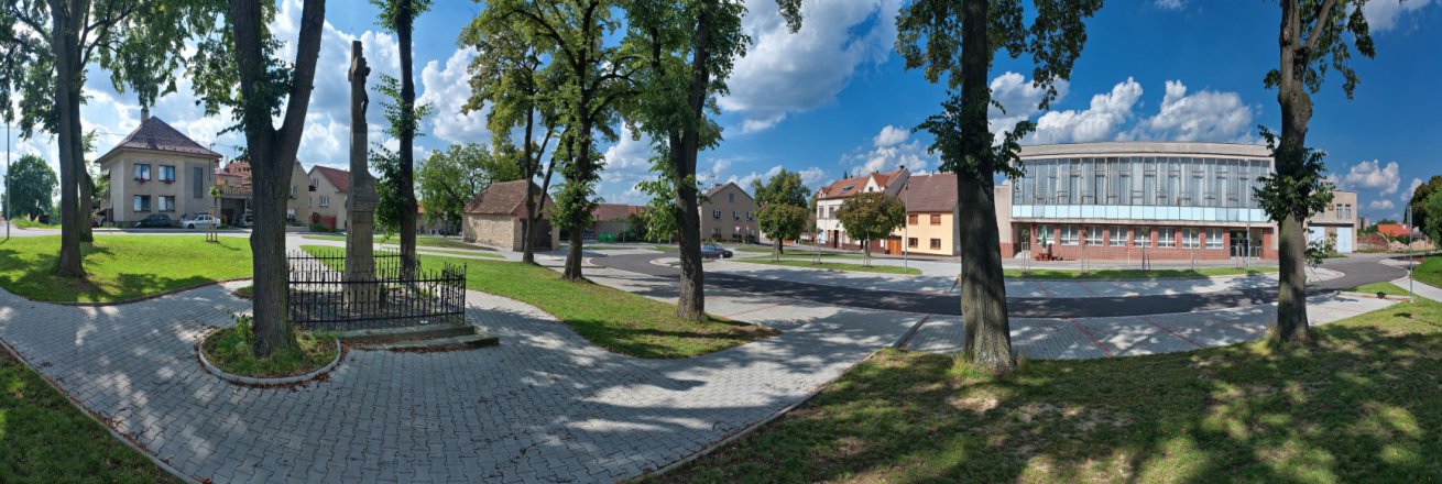 Leto_Panorama_naves_Vraclav