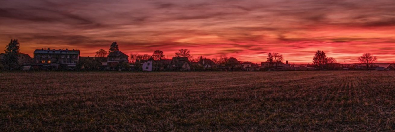 Jaro Vraclav poetická červená