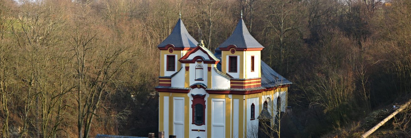 Jaro kostel Sv. Mikuláše